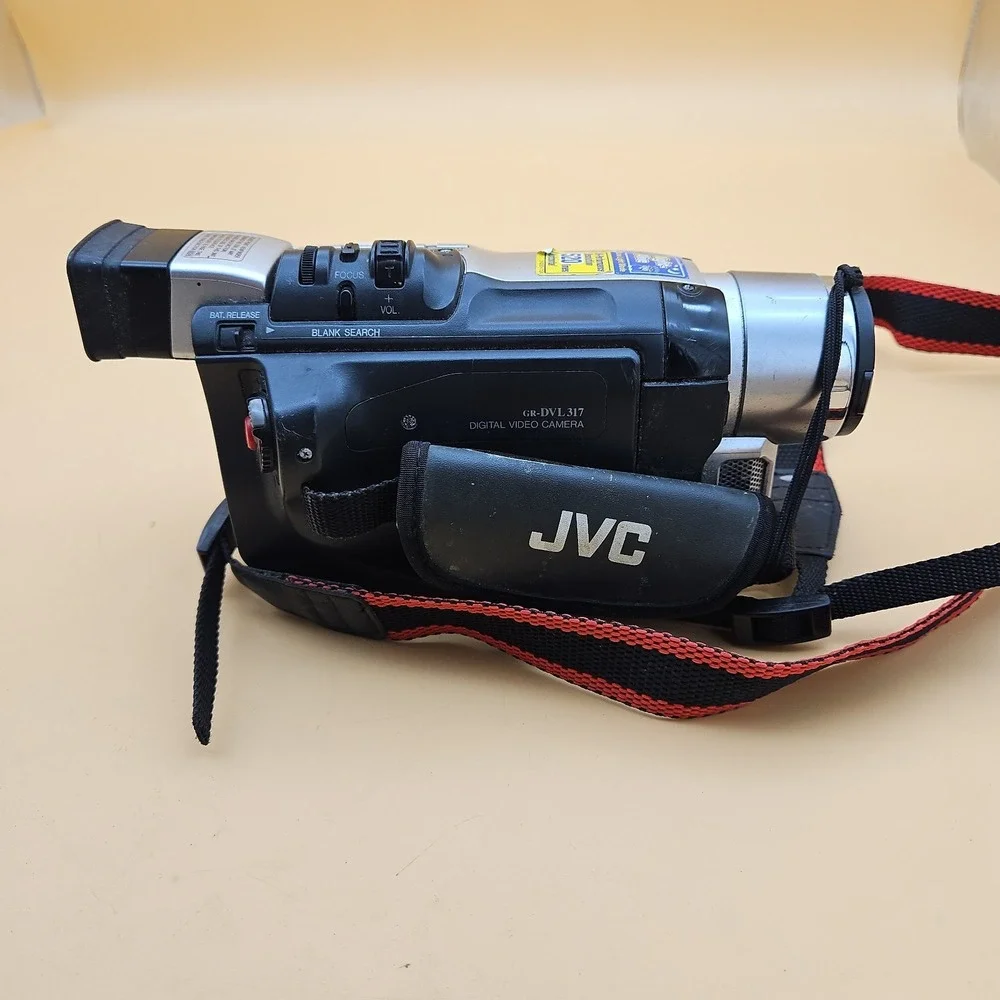 Vintage JVC Digital Video Camera Camcorder GR-DVL317U Untested As Is For Parts